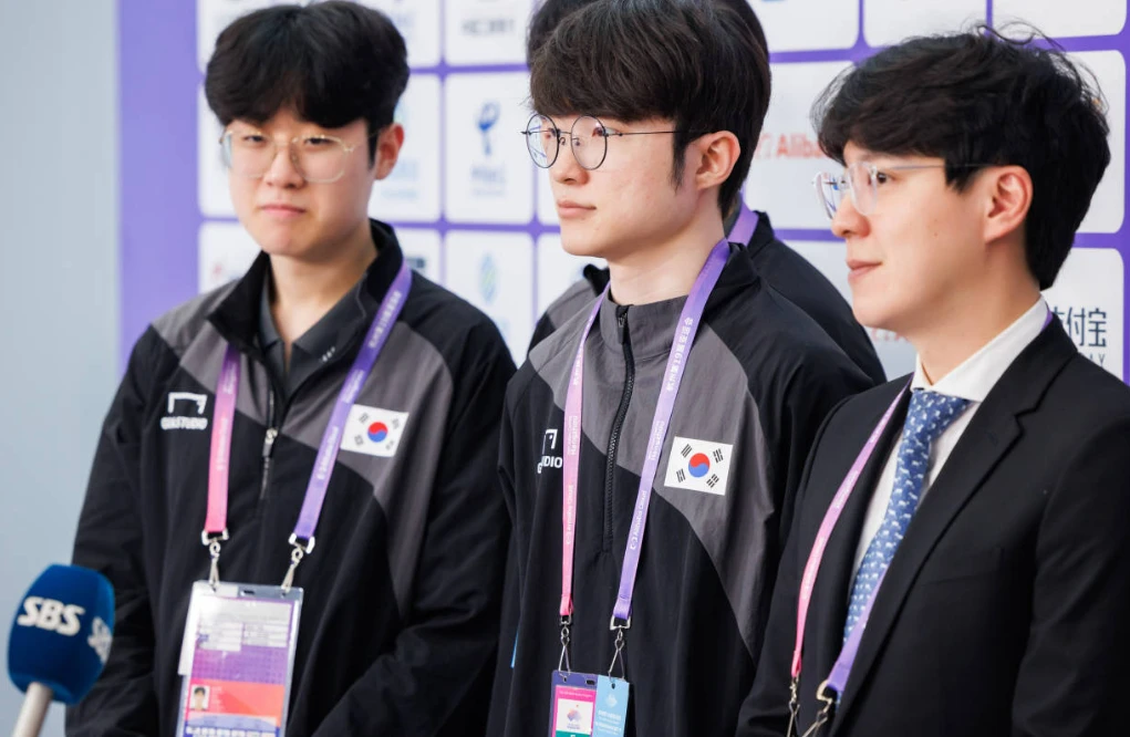 这位效力于 这位效力于