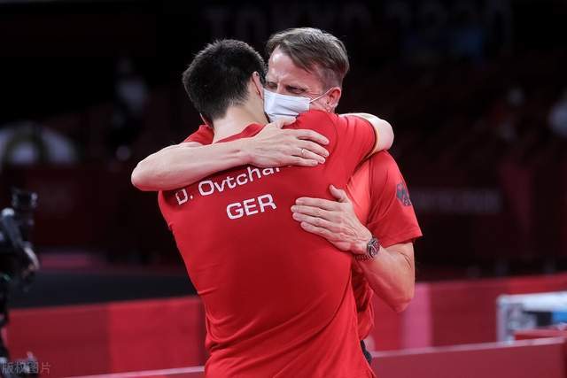 始终保持谦 始终保持谦