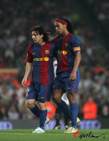 仅是两大机 仅是两大机