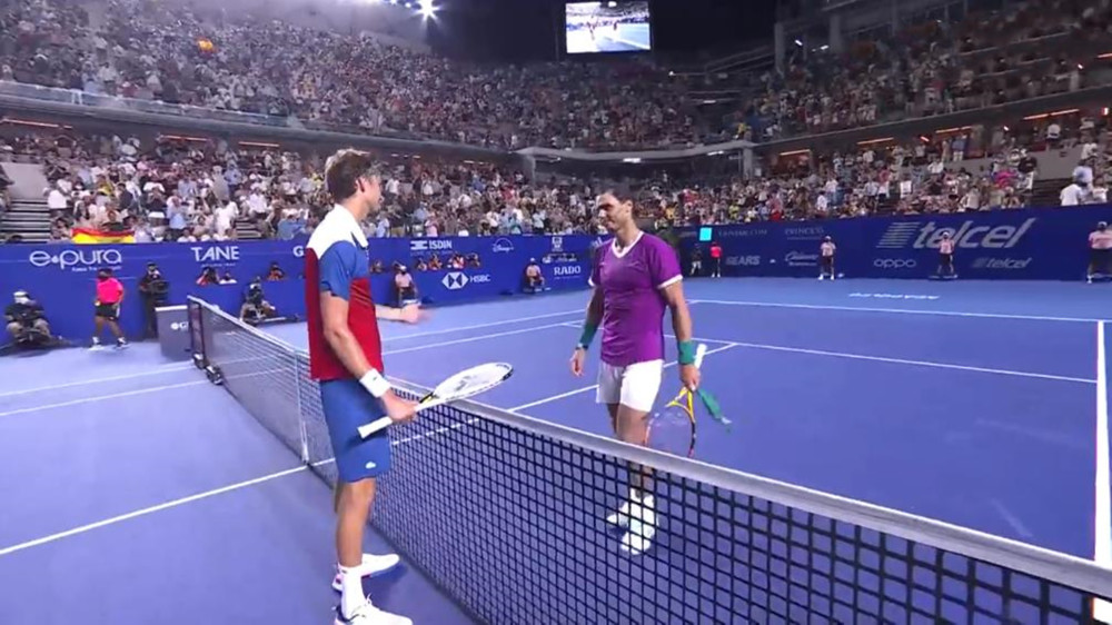 破对方防线 破对方防线