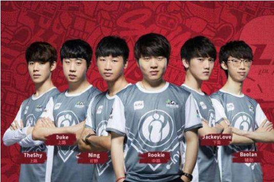 卡尼萨雷斯：库尔图瓦是门将位置上的马拉多纳、梅西和C罗