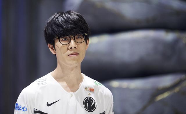 强调真实可 强调真实可