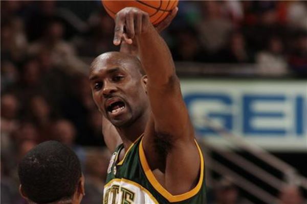 身后空间被 身后空间被